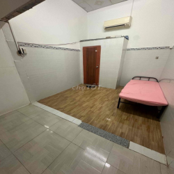 Cho thuê nhà cấp 4 kế trường THCS Bình Thuỷ
