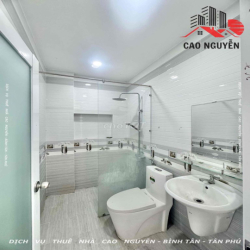 Nhà thuê, 4x16 3 Lầu 5PN 5WC, Đường Mã Lò