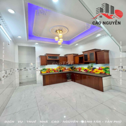 Nhà thuê, 4x16 3 Lầu 5PN 5WC, Đường Mã Lò