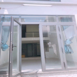 NHÀ MT NHÁNH ĐƯỜNG BÀN CỜ XE TẢI GIAO THÔNG THUẬN TIỆN GIÁP TÂN BÌNH