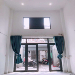 NHÀ MT NHÁNH ĐƯỜNG BÀN CỜ XE TẢI GIAO THÔNG THUẬN TIỆN GIÁP TÂN BÌNH