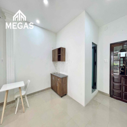 Khai Trương căn hộ full nt cao cấp, ban công 45m2 ngay Bàu Cát