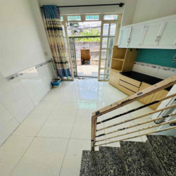 nhà mặt tiền hẻm xe hơi tới nhà,full nội thất