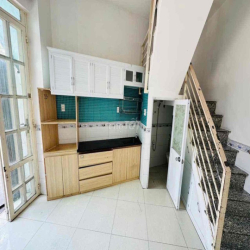 nhà mặt tiền hẻm xe hơi tới nhà,full nội thất