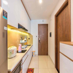 Căn hộ studio Saigon Royal đầy đủ nội thất ở liền