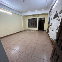 Cho thuê nhà mặt phố Nguyễn Hữu Thọ 60m2, 5 Tầng View Hồ Linh Đàm