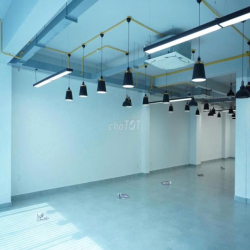 NHÀ ĐƯỜNG HOÀNG HOA THÁM DT: 7X20M TRỆT 3 LẦU SÂN THƯỢNG CHO THUÊ
