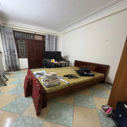 Cho thuê nhà riêng Khương Đình 32m 4 tầng 4 ngủ chỉ 10 triệu
