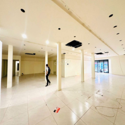 CHO THUÊ MẶT BẰNG GÓC 2 MẶT TIỀN Đ.QUANG TRUNG (TRỆT 3 LẦU 8m X 22m)