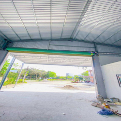 Cho thuê Kho 400 m2 mới xây đường Võ Văn Kiệt