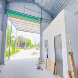 Cho thuê Kho 400 m2 mới xây đường Võ Văn Kiệt