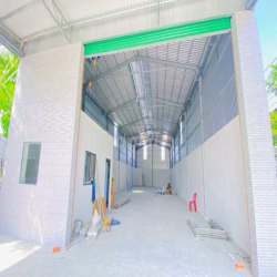 Cho thuê Kho 400 m2 mới xây đường Võ Văn Kiệt