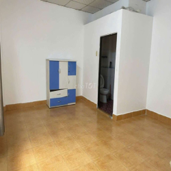 Nhà trệt lầu 3pn2wc  Huỳnh Tấn Phát