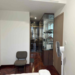 Cho thuê căn hộ cao cấp có hai phòng ngủ 2 ban công đẹp