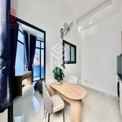 🏡CĂN HỘ 1PN TÁCH BẾP BAN CÔNG CÓ MÁY GIẶT RIÊNG GẦN NGÃ 4 PHÚ NHUẬN🏡