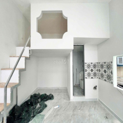 DUPLEX FULL NT CỬA SỔ BAN CÔNG RIÊNG MỚI 100%