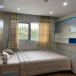 Cho thuê nhà full nội thất 3 phòng ngủ có ban công nhà đẹp