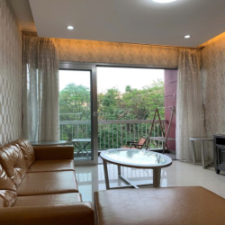 Cho thuê nhà full nội thất 3 phòng ngủ có ban công nhà đẹp