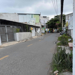 Cho thuê Mt Đường số 8 siêu thị Nhật 420m giá 31tr