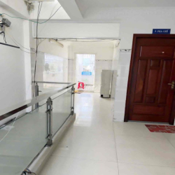 Nhà khu Tên Lửa 8x20,3 Lầu thang máy