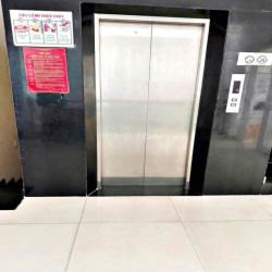 Nhà khu Tên Lửa 8x20,3 Lầu thang máy