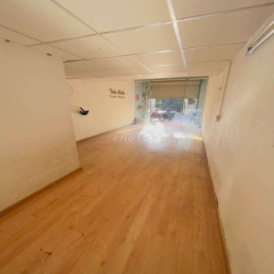 Cho thuê nhà mặt tiền kd buôn bán giá 15tr đường số 12 gò vấp 4 x14 m