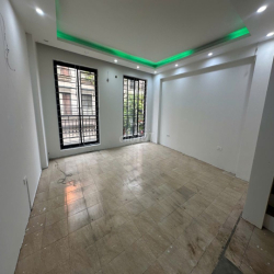 Cho thuê liền kề Phùng Khoang 80 m2 x 5T, tiện kinh doanh , đào tạo