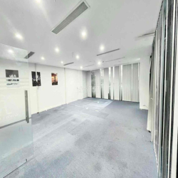 LÁNG HẠ - ĐỐNG ĐA CHO THUÊ VĂN PHÒNG 145M GIÁ RẺ CÓ 102 CHỈ 23TR