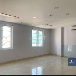 Văn phòng khu K300,giờ tự do 24/7, giá 9,5 triệu(40m2) tòa nhà C18, TB