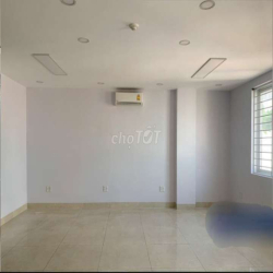 Văn phòng khu K300,giờ tự do 24/7, giá 9,5 triệu(40m2) tòa nhà C18, TB