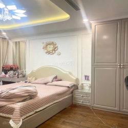 Cho thuê CC tại 119 Trần Duy Hưng, 30 triệu, 112m2, nội thất cao cấp