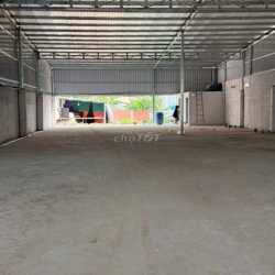 chính chủ cho. thuê kho bãi 750m2 mặt tiền đường lớn 2 conter tránh 