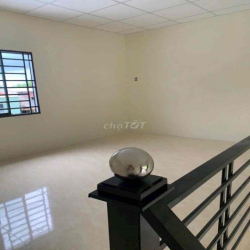 Cho thuê nhà trệt lửng 4,7x13m 1phòng+lửng lộ ô tô Huỳnh Thị Nở
