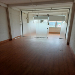 Cho Thuê Nhà 246 Phan Xích Long, P7, Ngay Coop - Giá Tốt 