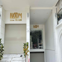 Mặt bằng văn phòng 120m2 tại quận 7