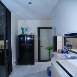 Gía bao tiền máy lạnh, phòng mới  cho NAM THUÊ,IT'S A SHARE APARTMENT 