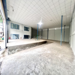 CHO THUÊ KHO XƯỞNG 400m2 NGANG 20M MẶT ĐƯỜNG 23/10 KHU VĨNH TRUNG