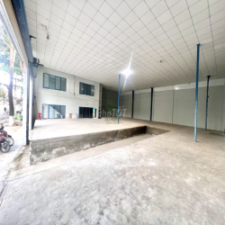 CHO THUÊ KHO XƯỞNG 400m2 NGANG 20M MẶT ĐƯỜNG 23/10 KHU VĨNH TRUNG