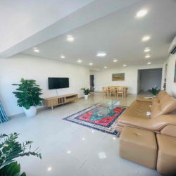 Cho thuê nhanh CH Mỹ Khang , lầu 9 dt 124m2,3pn nhà đẹp , giá tốt .