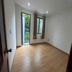 cho thuê nhà 6 x 6. đường Quang trung