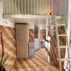 DUPLEX FULL NỘI THẤT - THANG MÁY NGAY CÔNG VIÊN LÀNG HOA Ở LIỀN