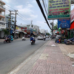 Cho thuê Mặt Tiền Âu Cơ, Tân Phú: 8 x 30, trống suốt