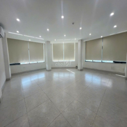 Văn phòng góc 2MT Trương Văn Bang (160m2). Giá thuê 32tr/th (bao VAT)