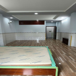 Nhà Nguyên Căn Khu Đường Nội Bộ Tân Vĩnh - 3PN 5WC - Nội Thất Cơ Bản