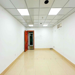 Cho thuê Văn phòng toà nhà Huna - ngay ngã tư Phú Thuận - PMH