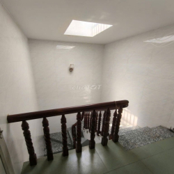 Nhà Nguyên Căn Khu Đường Nội Bộ Tân Vĩnh - 3PN 5WC - Nội Thất Cơ Bản