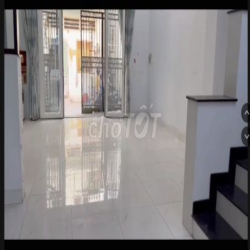 Cho thuê nhà nguyên căn mới 100% 2 mặt tiền đường Lê Trọng Tấn 200m2.