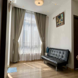 BIỆT THỰ MẶT TIỀN LIÊN PHƯỜNG FULL NỘI THẤT GIÁ 35triệu