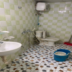 Cho thuê nhà cạnh Trung tâm Triển Lãm Quốc Gia, cầu Đông Trù