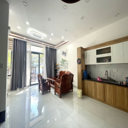 CHO THUÊ NHÀ NGUYÊN CĂN 4 TẦNG BẮC NHA TRANG GIÁ 15 TRIỆU/ THÁNG